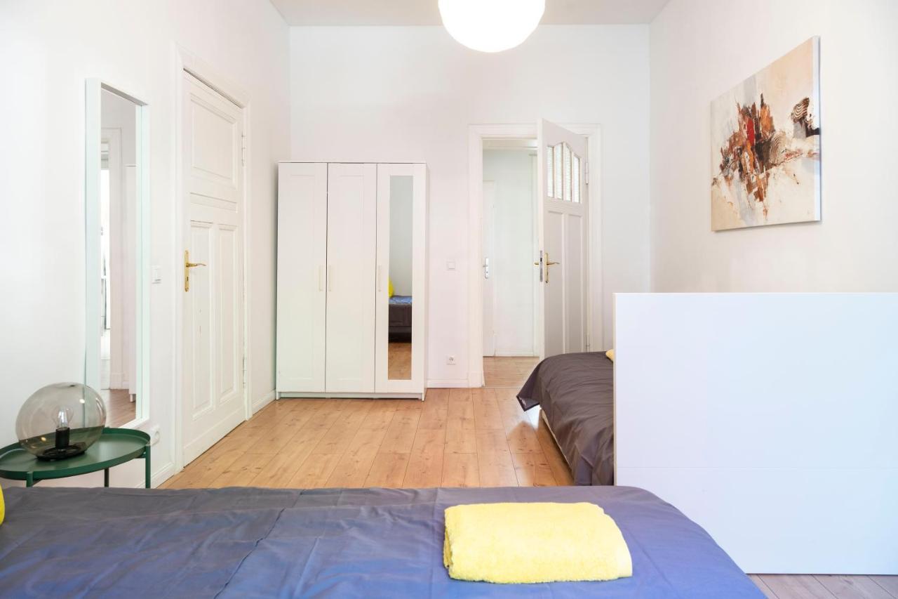 Freshly Renovated 2Br&Lr+Walk-In Rainshower Apartment Берлин Екстериор снимка